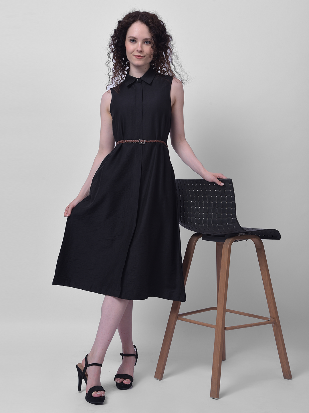 Numero Uno Women Black Sleeveless Shirt Dress